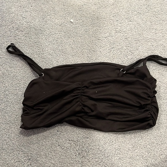 Black crop top - Picture 2 of 2